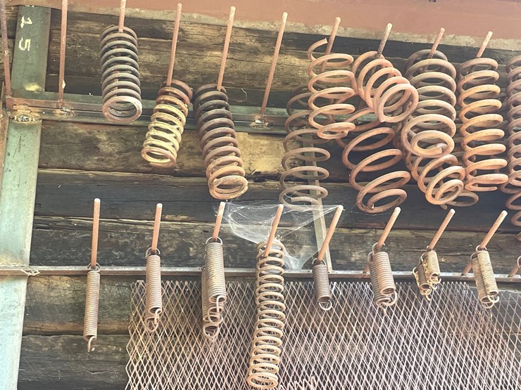 #1050-•-various-style-and-size-of-springs-image-7