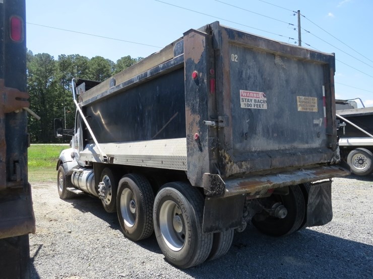 2017-kenworth-t880-image-8