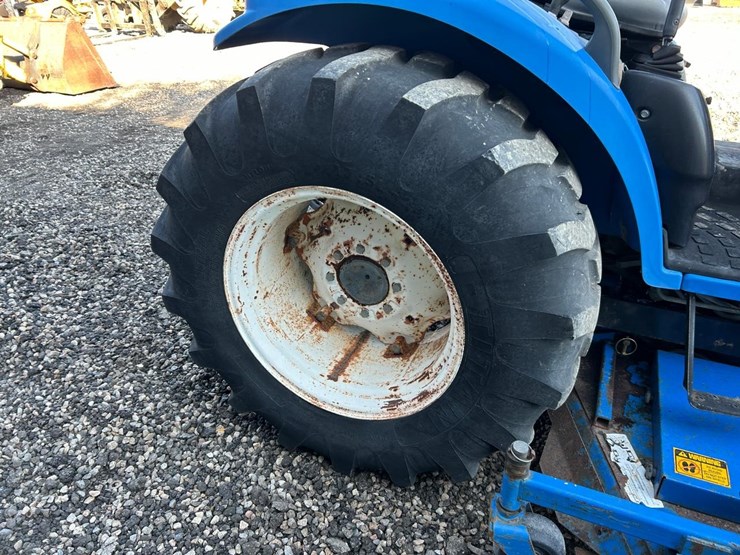 new-holland-tc40da-image-15