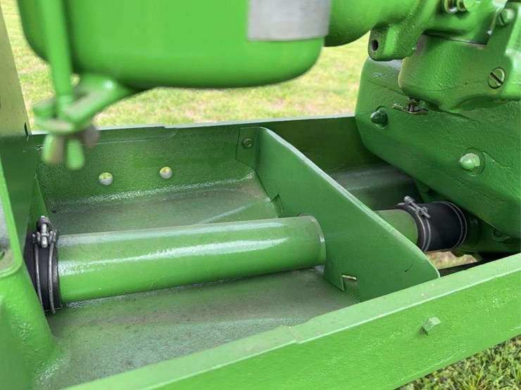 john-deere-b-image-26