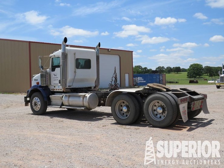2009-kenworth-t800-image-3