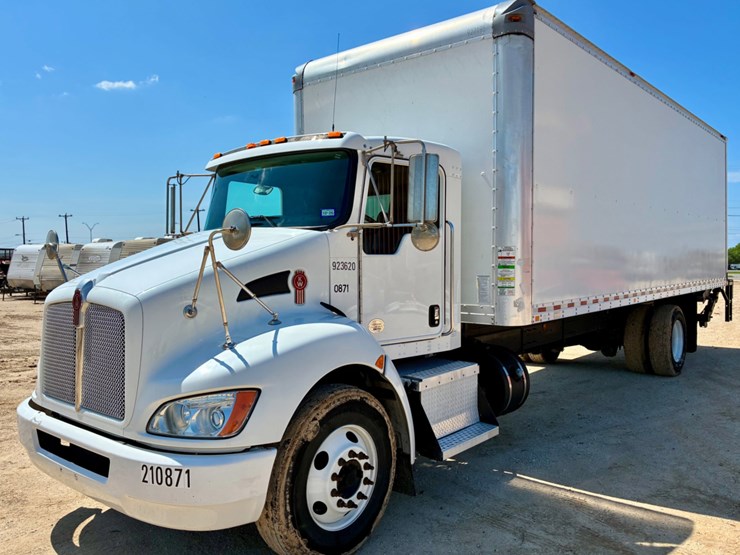 2018-kenworth-t270-image-1