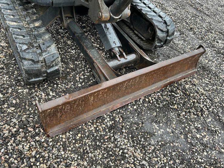 2019-bobcat-e35-image-10