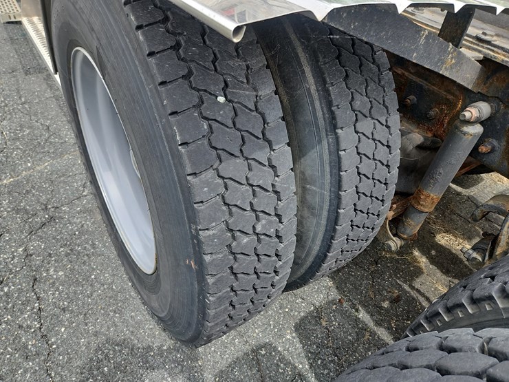 2000-mack-ch613-image-15
