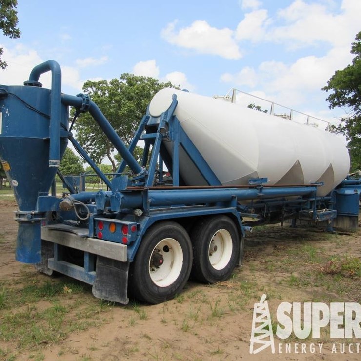 (x) 2006 LBI HEB-HT2-J1000X3 T/A Pneumatic Bulk Ce...