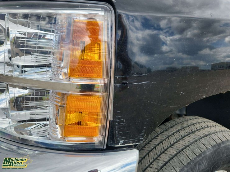 2011-chevrolet-silverado-3500-image-42