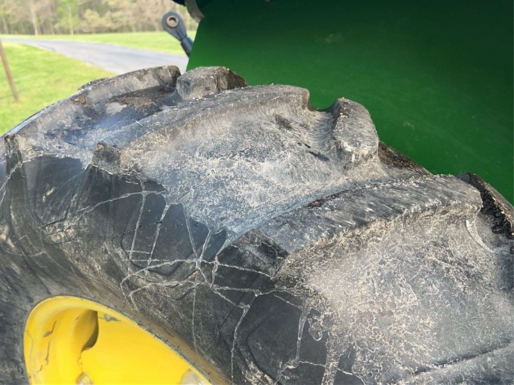 john-deere-5210-image-35