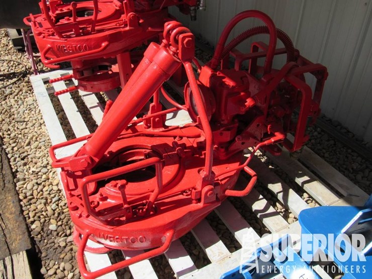 massey-ferguson-8-image-2