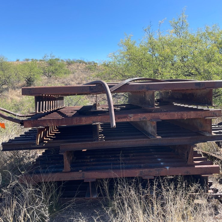 #1024 • Cattle Grates