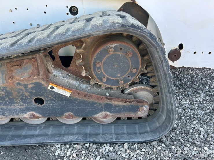 bobcat-t300-image-18