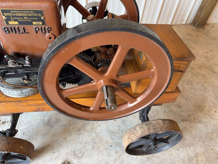 bates-bull-pup-2-1/2-hp-engine-image-17