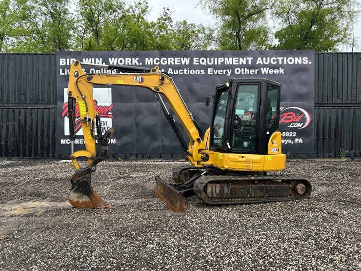 2016-caterpillar-305e2-image-1