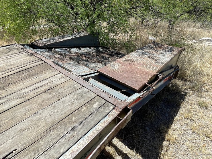 #952-•-2004-hillsboro-gooseneck-trailer-(has-az-title)-image-34