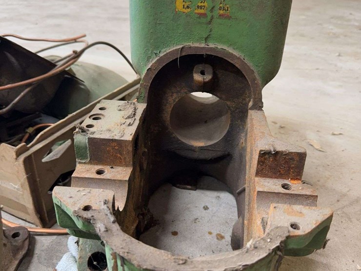 john-deere-engine-parts-assortment-image-10