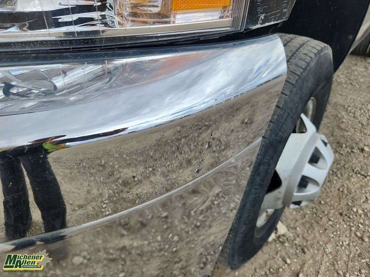 2011-chevrolet-silverado-3500-image-44