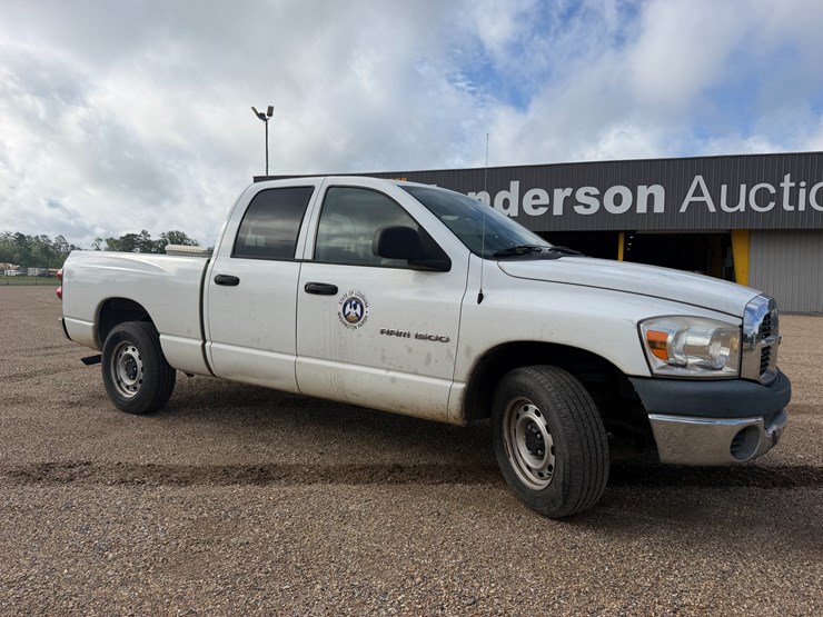 2007-dodge-ram-1500-image-2