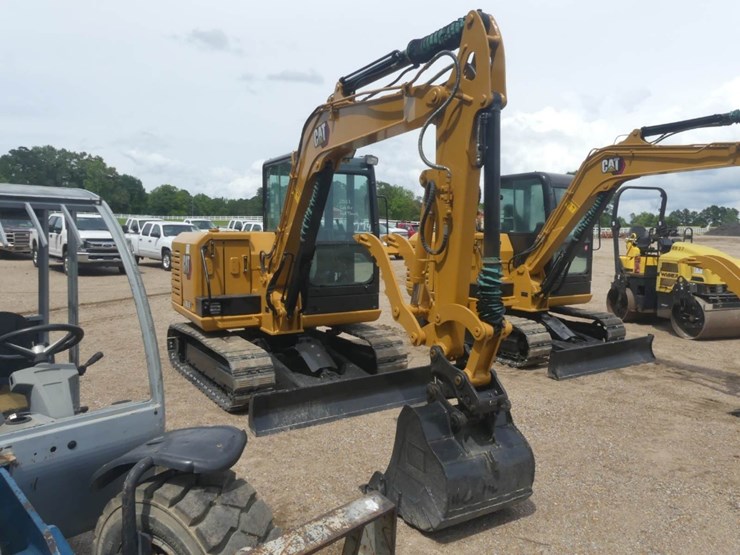 2021-caterpillar-305.5e2-image-2