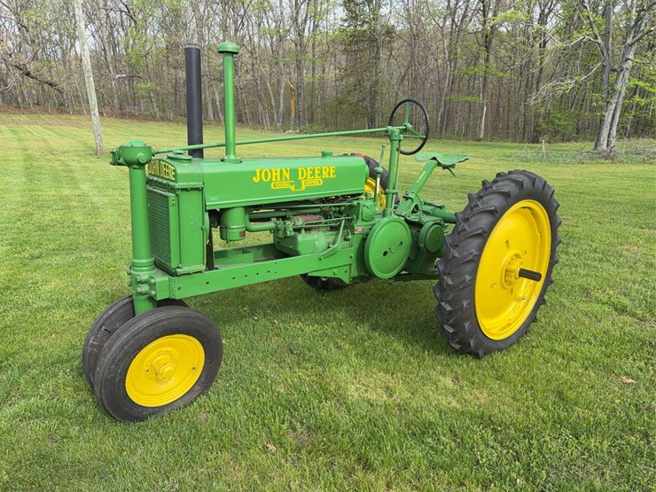 john-deere-b-image-1