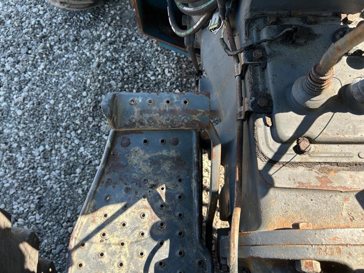 new-holland-3930-image-20