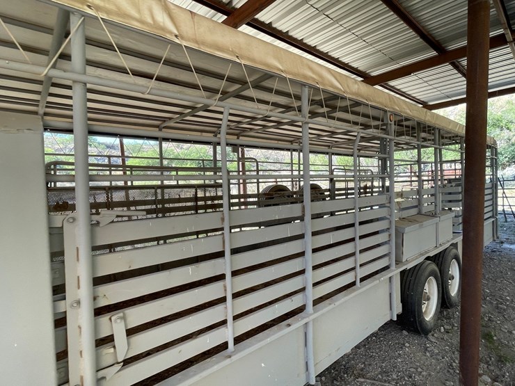 2020-custom-trailer-image-11