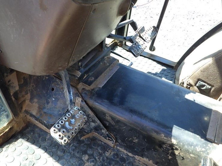 john-deere-5520n-image-24