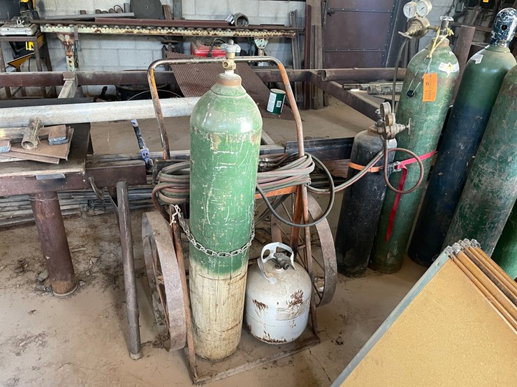 #1015-•-oxygen-and-acetylene-welding-set-image-1