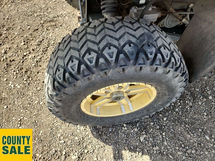 john-deere-gator-image-29