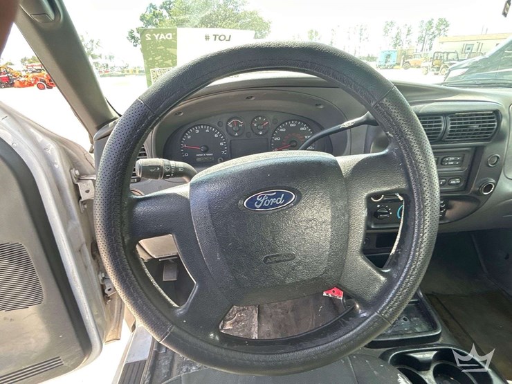 2011-ford-ranger-image-13