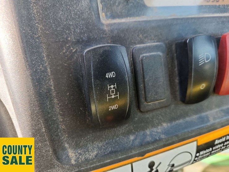 john-deere-gator-image-16