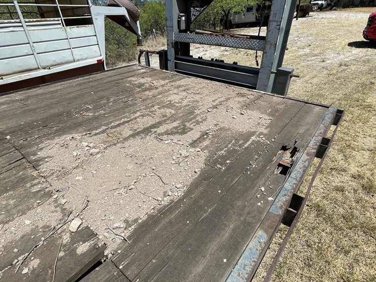 #952-•-2004-hillsboro-gooseneck-trailer-(has-az-title)-image-13