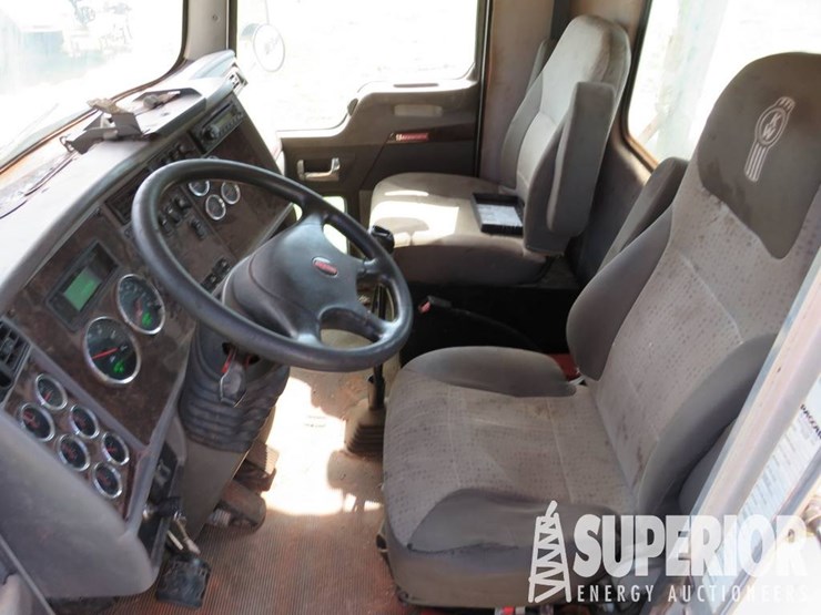 2011-kenworth-t370-image-14