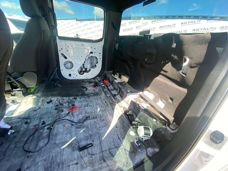 2022-ford-f150-image-28