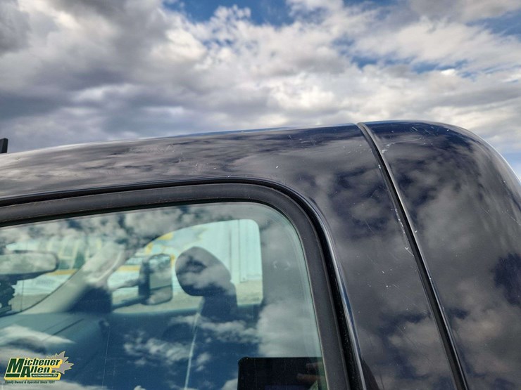 2012-chevrolet-silverado-3500-image-43