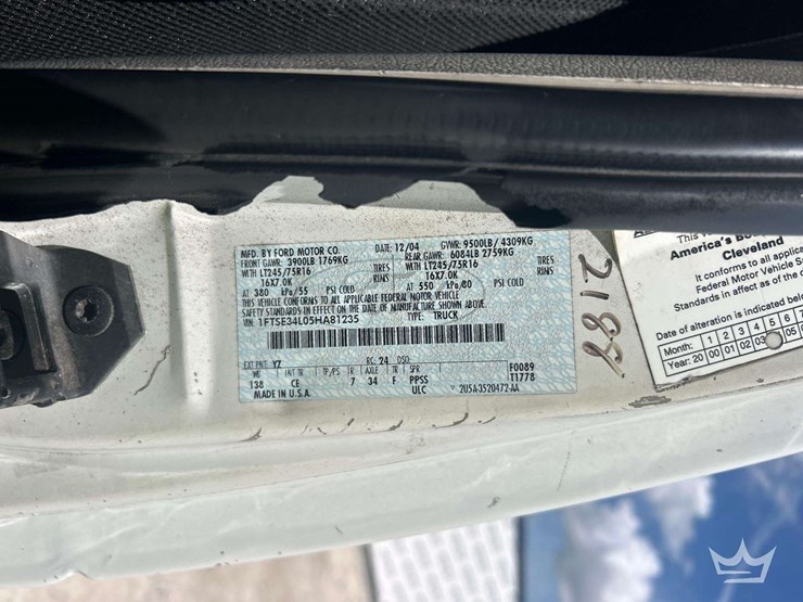 2005-ford-cargo-image-5