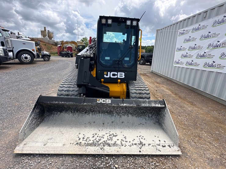2025-jcb-3ts-8t-image-6