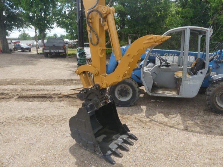 2021-caterpillar-305.5e2-image-6