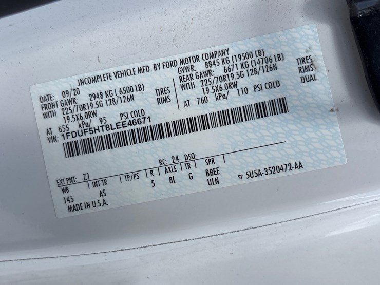 2020-ford-f550-image-18