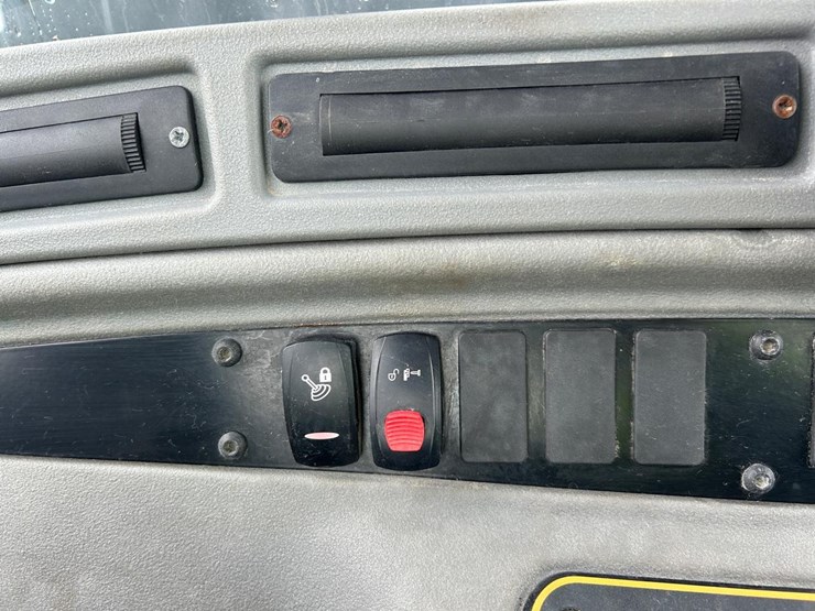 jcb-407-image-22