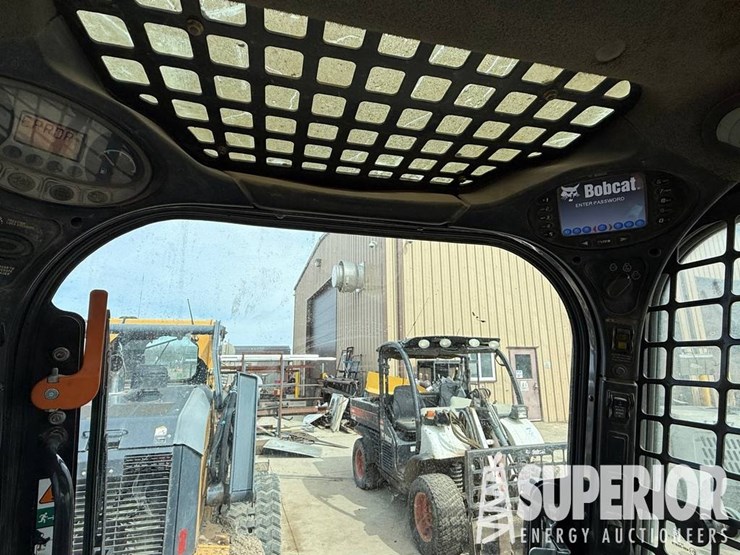 2013-bobcat-t870-image-9