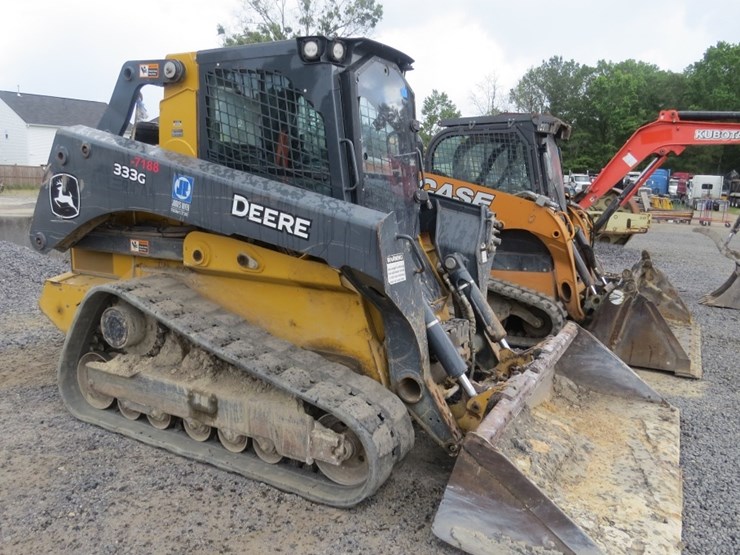 2020-deere-333g-image-12