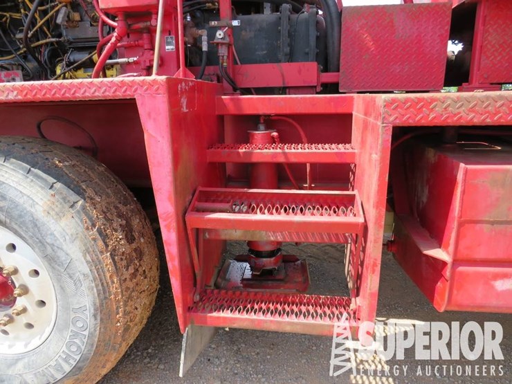 2004-caterpillar-c15-image-26