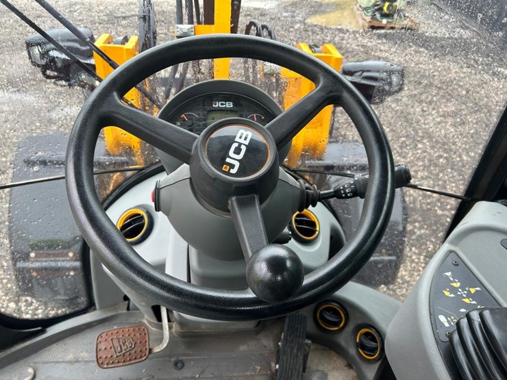jcb-407-image-21