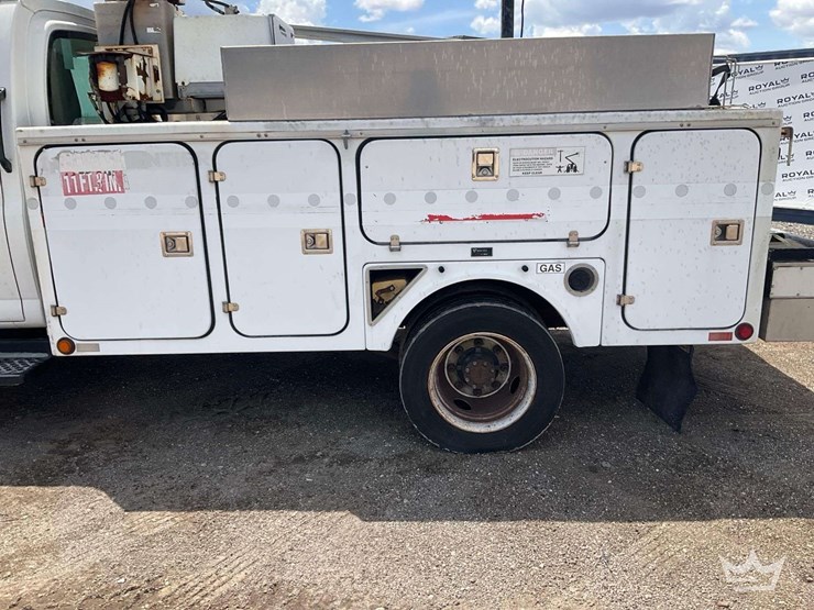 2005-gmc-c4500-versalift-tel29n-02-29ft.-insulated-bucket-truck-image-26