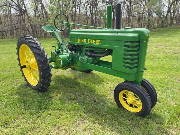 john-deere-b-image-7