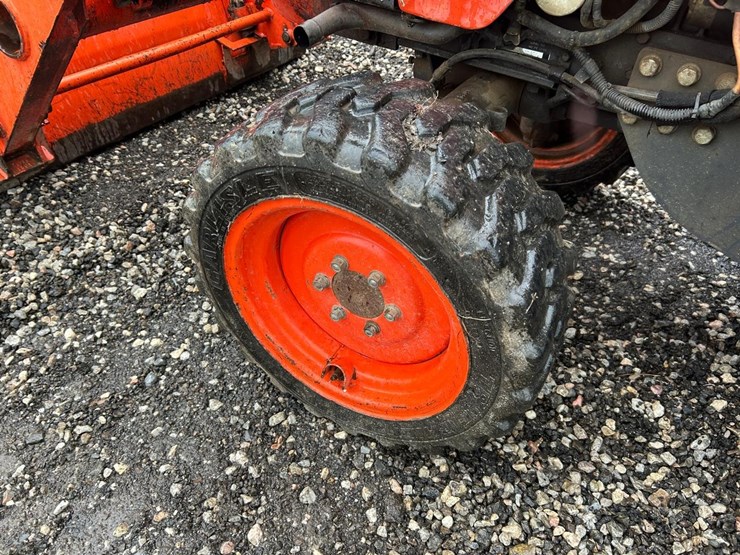kubota-b26-image-21