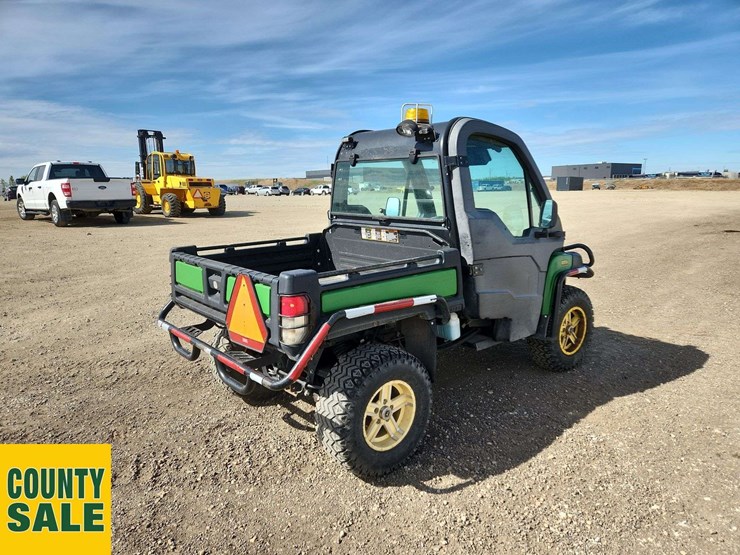 john-deere-gator-image-4