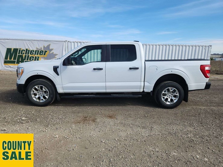 2022-ford-f150-xl-image-6