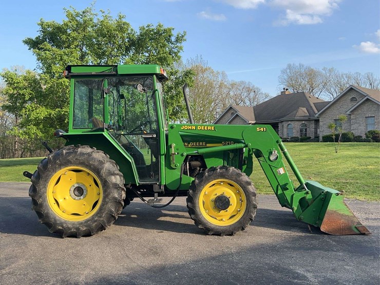 john-deere-5210-image-2