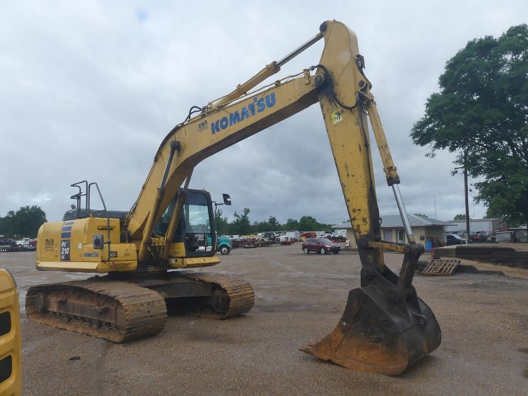 2013-komatsu-pc210-lc-image-3
