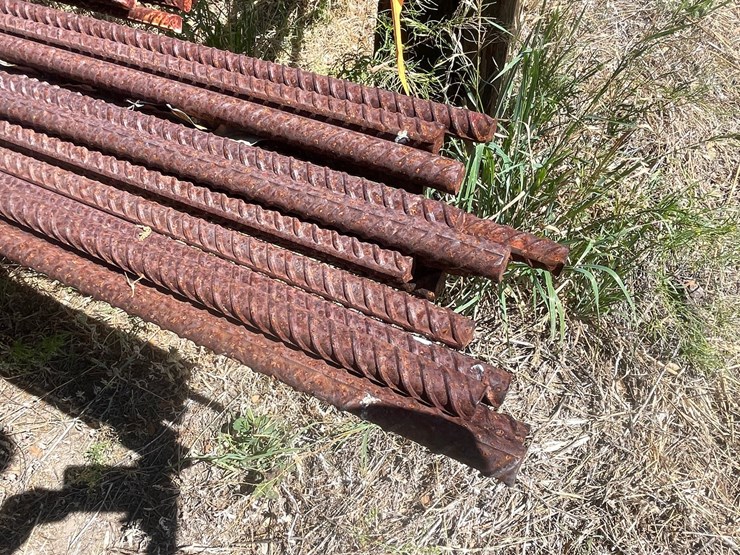 #1066-•-(2)-bundles-of-rebar-image-3